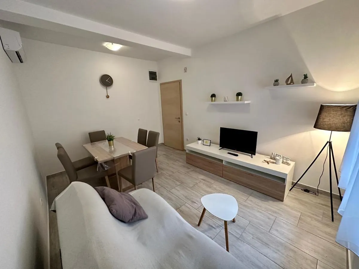 Apartments Easy Dramalj