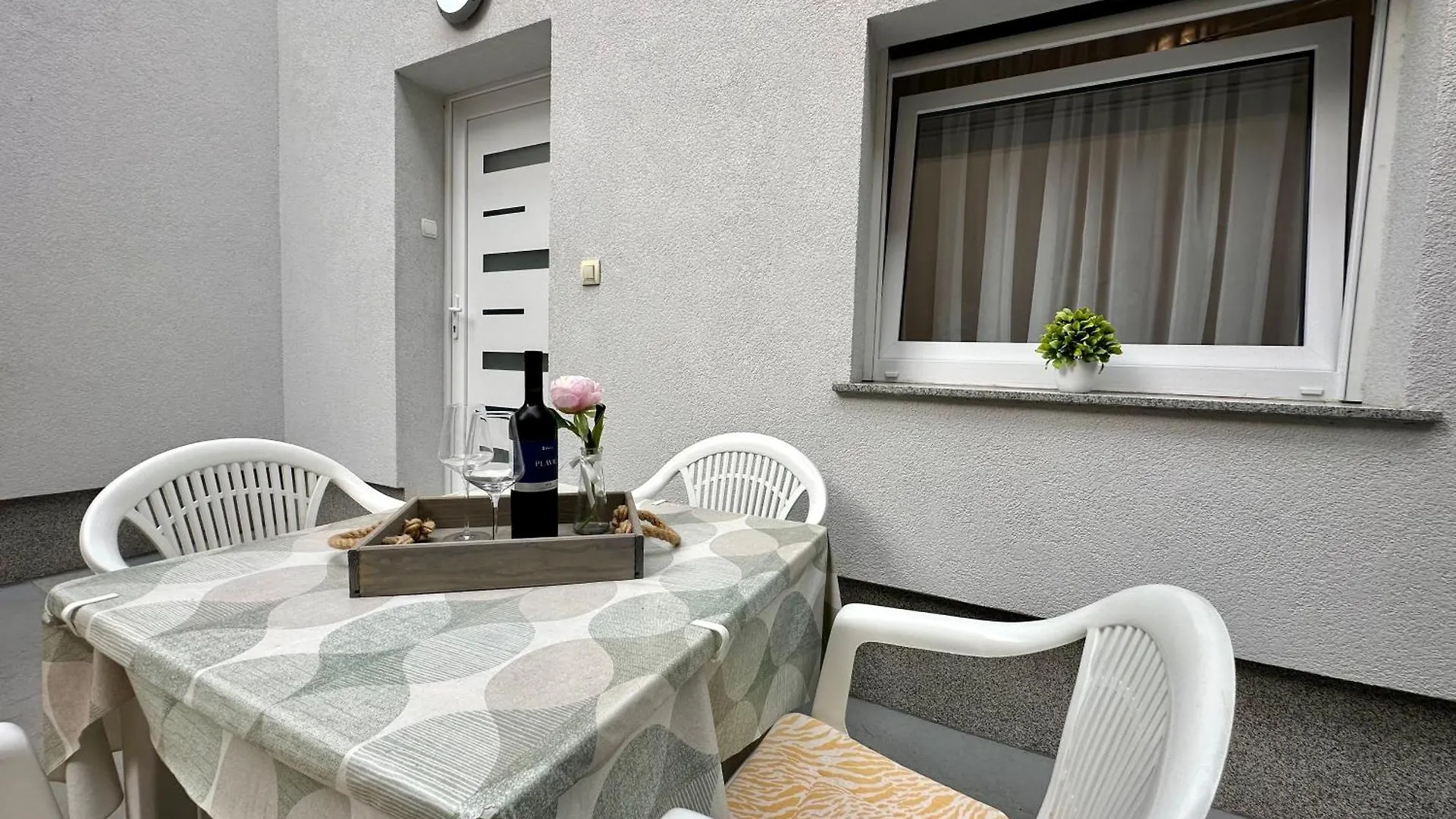 Apartments Easy Dramalj